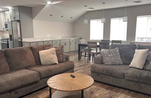 Bass Lake Apartment | New and Spacious apartment at Bass Lake.