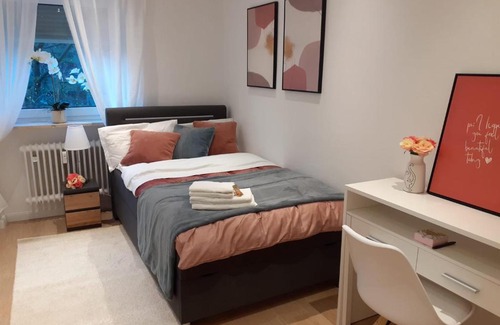 Neufahrn bei Freising Apartment | NEW - Apartment Kameni Confort Wifi Munich Airport Family