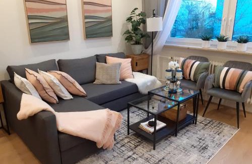 Neufahrn bei Freising Apartment | NEW - Apartment Kameni Confort Wifi Munich Airport Family