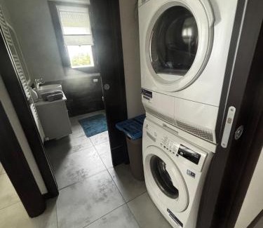Cremona Apartment | New Apartment a Stone's Throw from the Fair