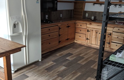 Thayne House | New apartment in shop with Indoor parking for toy trailers or vehicle.