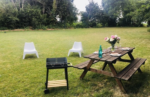Riantec Apartment | New apartment near the sea with garden and picnic table