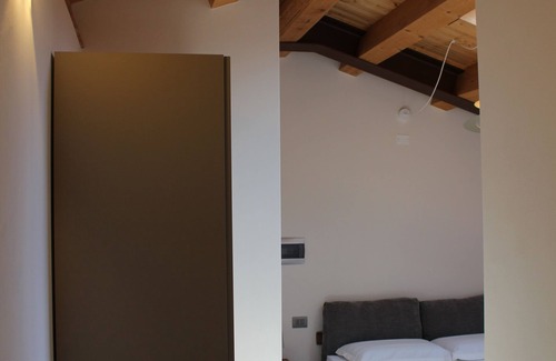 Settimo Bed & Breakfast | New B&B in Pescantina di Verona surrounded by greenery near Lake Garda