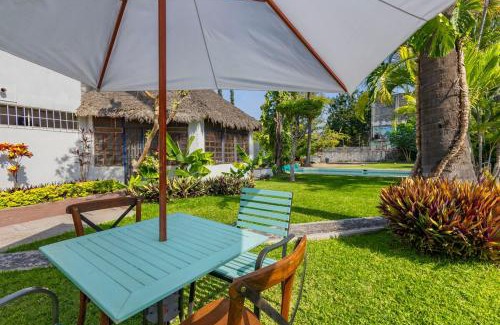 Chiconcuac Apartment | NEW Bamboo Villa Palma Pool and Rest