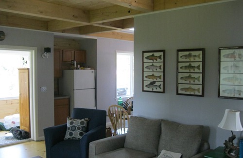Pittsburg House | New Beam construction house on pristine Back Lake