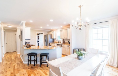 Bowers Beach House | NEW! Bowers Retreat - Sleeps 10 - Steps to beach! 10 Minutes to DE Turf!