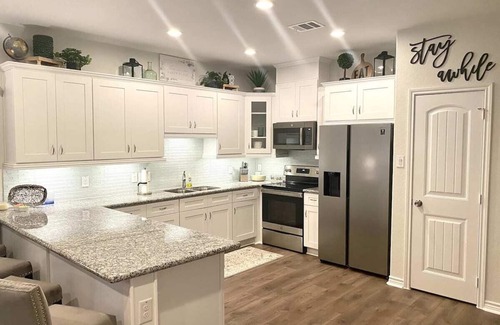 Montgomery House | NEW Build! Only Minutes from the Lake!