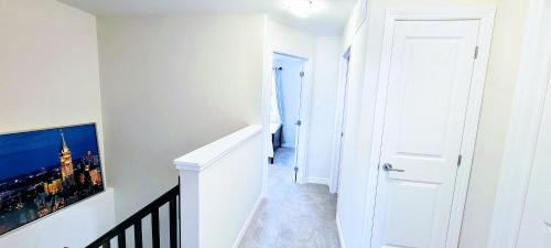Ottawa Division Apartment | New Build with PrimeTV, Movies, Games, Airport 10 mins