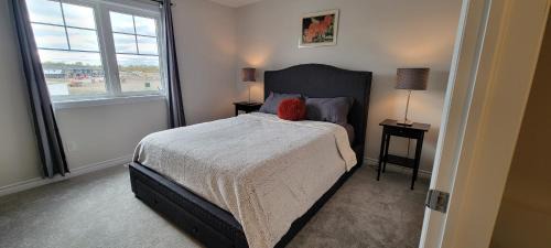 Ottawa Division Apartment | New Build with PrimeTV, Movies, Games, Airport 10 mins