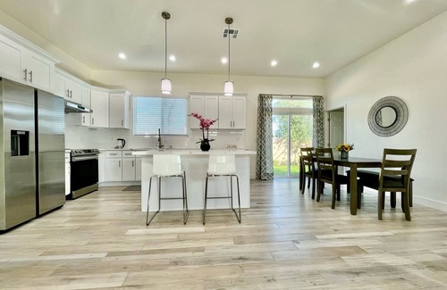 Tustin House | New Built#3BR#Private Home🏠 near Disneyland, Irvine, Convention & Beaches!