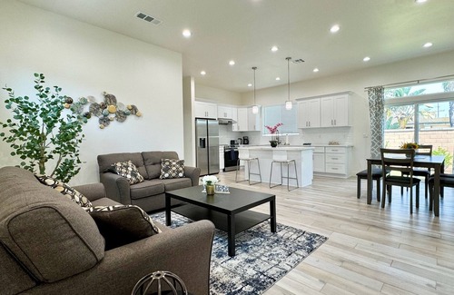 Tustin House | New Built#3BR#Private Home🏠 near Disneyland, Irvine, Convention & Beaches!