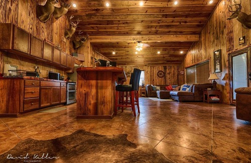 Jones Cabin | New Cabin on Lake Enterprise in Wilmot Arkansas
