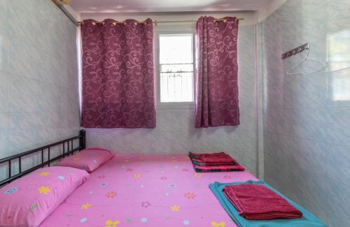 Wat Bowon Niwet House | New Central Guesthouse