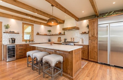 Hailey Ski Chalet | NEW! Chalet with private Pool, Hottub, and Sauna!