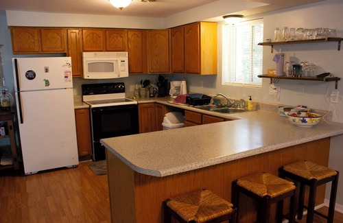 Northeastern Michigan House | NEW Charming 3-bedroom vacation house in East Tawas on Tawas Bay Point.