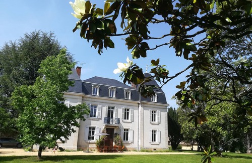 Eglise-Neuve-de-Vergt House | New Church Manor of Vergt