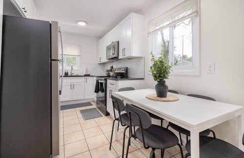 Hazel Park House | NEW!Comfy 3BR/2BA Home/Friendly City of Hazel Park