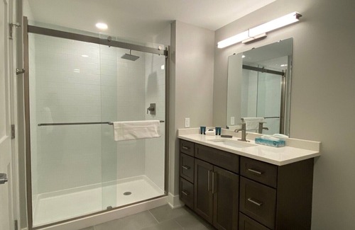 Canandaigua Condo | New Condo centrally located on north end of Canandaigua Lake.