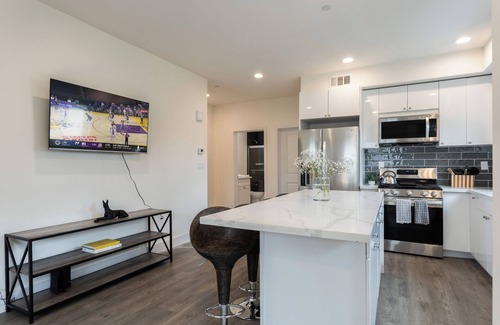 Pico-Union House | New construction, Chic furnishings near Downtown and Hollywood