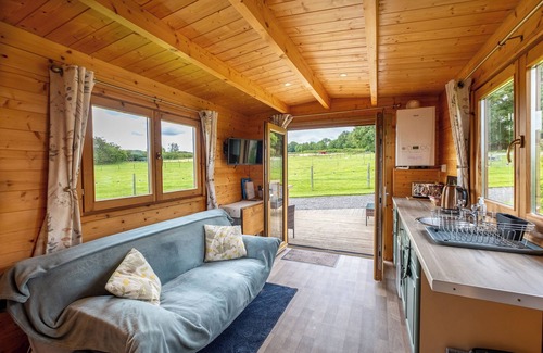 Helperthorpe House | New Cosy Lodge - Self Contained In Rural Location
