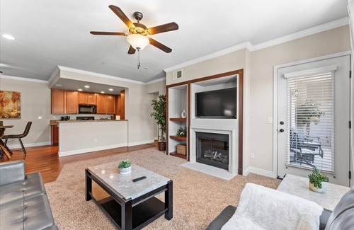 Reno/Tahoe Airport Apartment | New Cozy & Stylish 1BR with Heated Pool, Relaxing Spa & Sauna