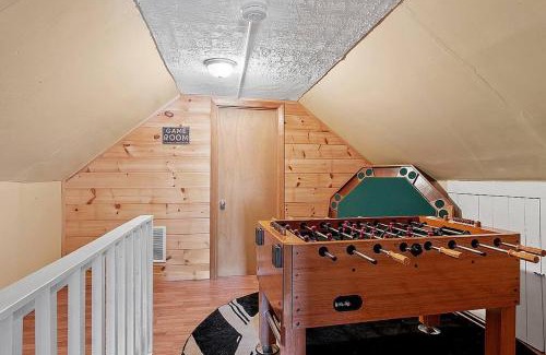 Laconia Apartment | NEW! Entire apartment minutes from Winni Lakes