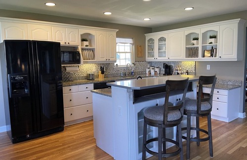 Smyrna House | New family & pet friendly Farmhouse*Equine retreat*Allen House centrally located