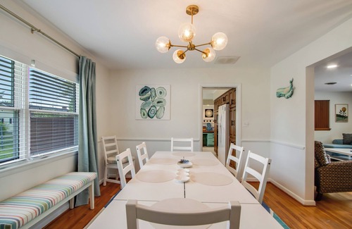 Rehoboth Beach House | NEW-Flip Flop Hideaway-oceanside, 4.5 blocks to beach, dog-friendly, sleeps 14