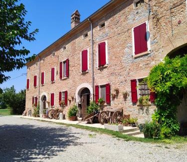 Noceto Bed & Breakfast | New Flowers Farm B&B