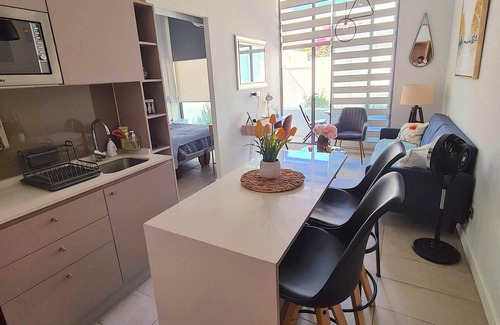 Santiago Condo | New & full condo – Free parking – Plaza egaña, Ñuñoa