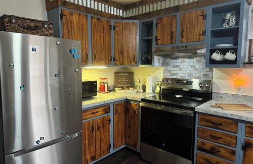 Albrightsville Cabin | NEW Game Room, fire pit, hot tub, 5 lakes, 2 pools!