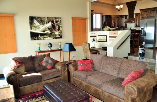 Alto House | New Golf Course House With Gorgeous Mountain Views