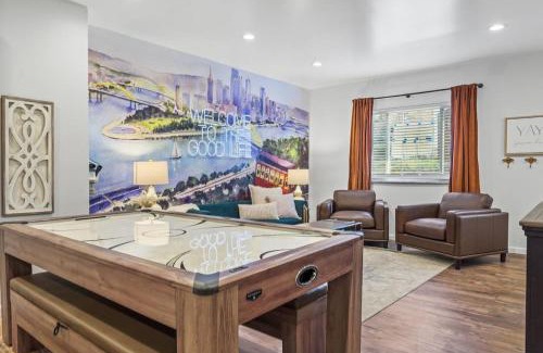 South Oakland House | NEW Gorgeous 4bd near universities Hot tub Games