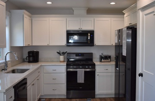 Seaside House | NEW HOME! On the Necanicum River, 2 blocks from Seaside Prom & Beach Access