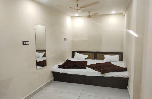 Ujjain Apartment | New hotel star villa