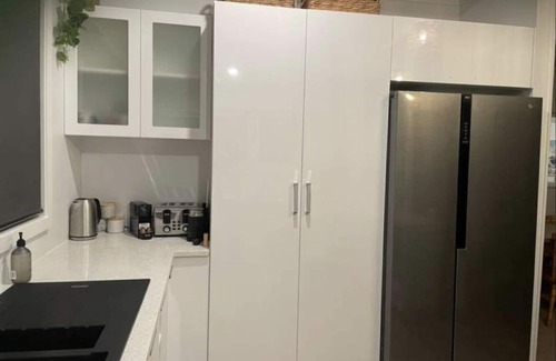 Whangaruru House | New: House & Cabin steps from the beach, with space and privacy for two families
