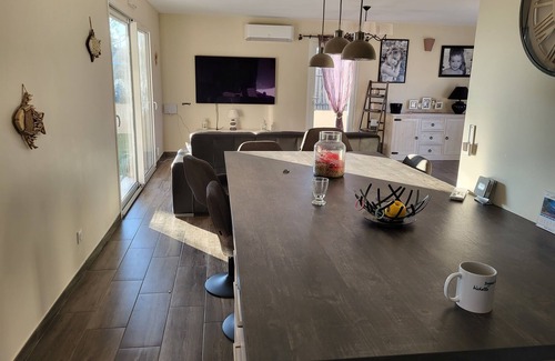 Charleval House | New house with pool at the foot of the Luberon