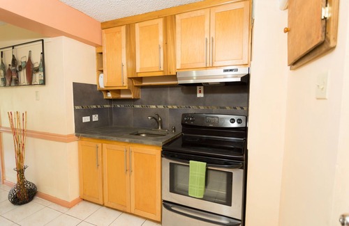 Eden Gardens Apartment | New Kingston C A Guest Apartments I