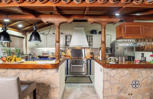 Tamarindo Villa | New listing, 3 bedrooms-gem in Tamarindo beach.