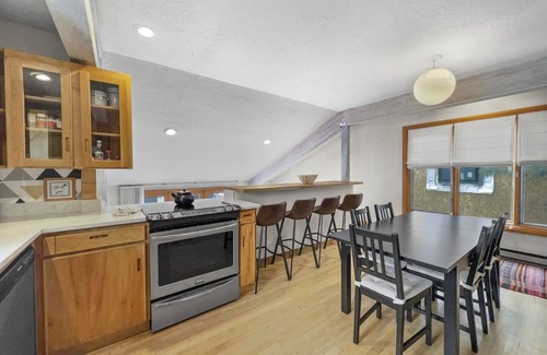 North Park City House | New Listing. 4 minute walk to ski runs AND Historic Main Street in Park City