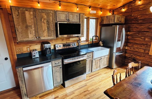 Andes Cabin | New Listing - 4BR House on 9.5 private acres in the Catskills