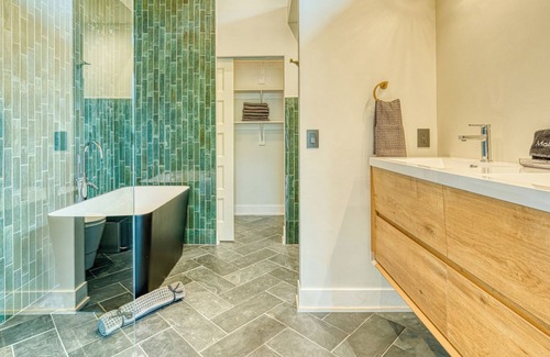 West Glacier House | New Listing | 5 Miles to Park | Modern