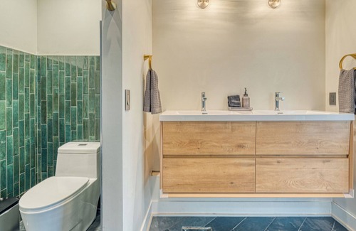 West Glacier House | New Listing | 5 Miles to Park | Modern