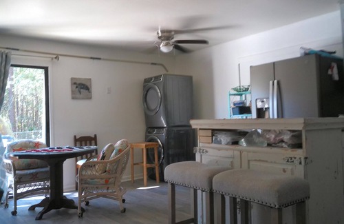 Panacea Cottage | New Listing Discount!nNature Reserve Private OasisnModern Coastal Beach Cottage