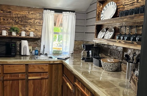 Hardy Cabin | NEW LISTING: Rustic Creek Cabin with Private Footage on South Fork Spring River