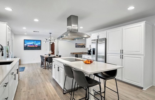 Scottsdale Country Acres House | NEW LISTING SPECIAL: Old Town Camelback Oasis: Modern Comfort, Private Pool!