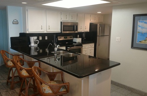 South Padre Island Condo | New Listing - Awesome Beachfront Condo !