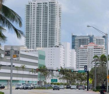 North Beach Apartment | New Mid Miami Beach apt free parking and beach access