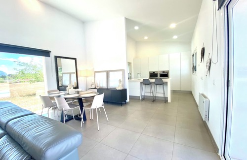 Montroi Villa | NEW Minimalist H.free Air Conditioning/wifi. Impressive Views of the Tramuntana