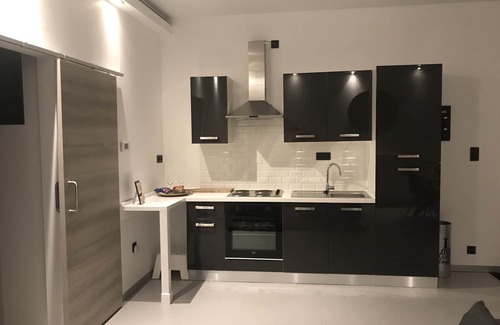 Zwijndrecht Apartment | New modern Apartment very close to ANTWERP CENTER and SPORTPALEIS!